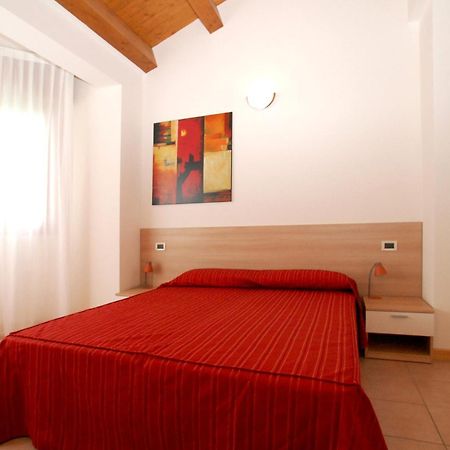 Residence Roberta Caorle Buitenkant foto