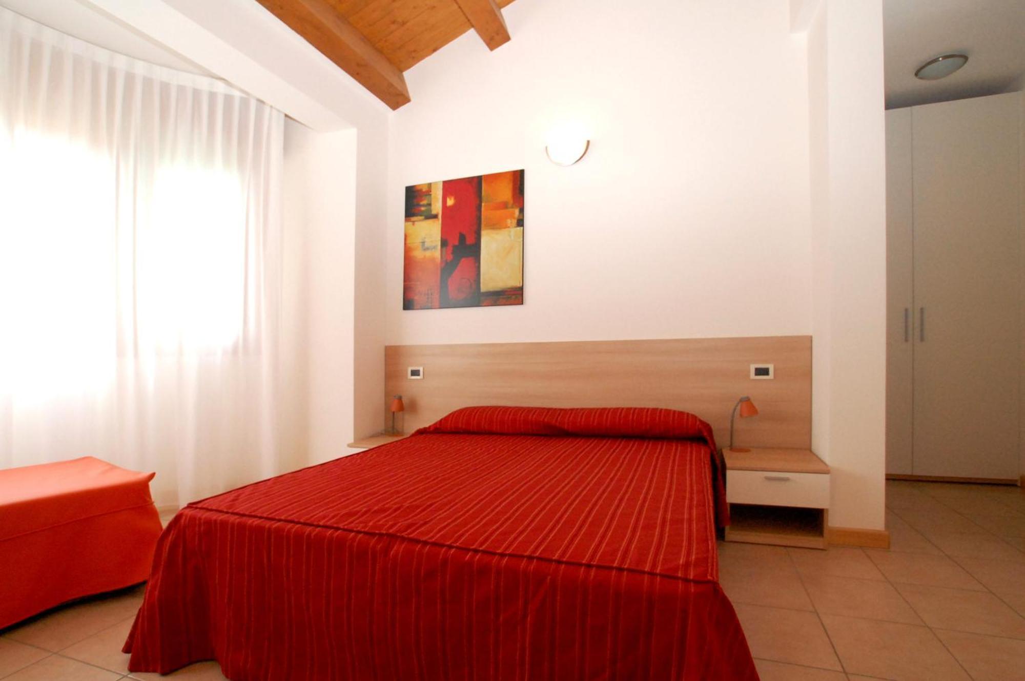 Residence Roberta Caorle Buitenkant foto