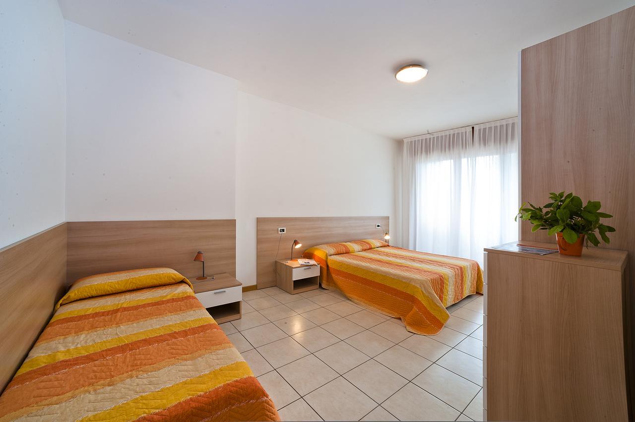 Residence Roberta Caorle Buitenkant foto